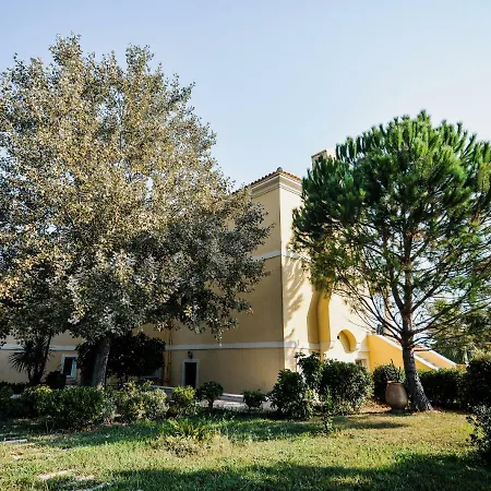 Ellania Villa *